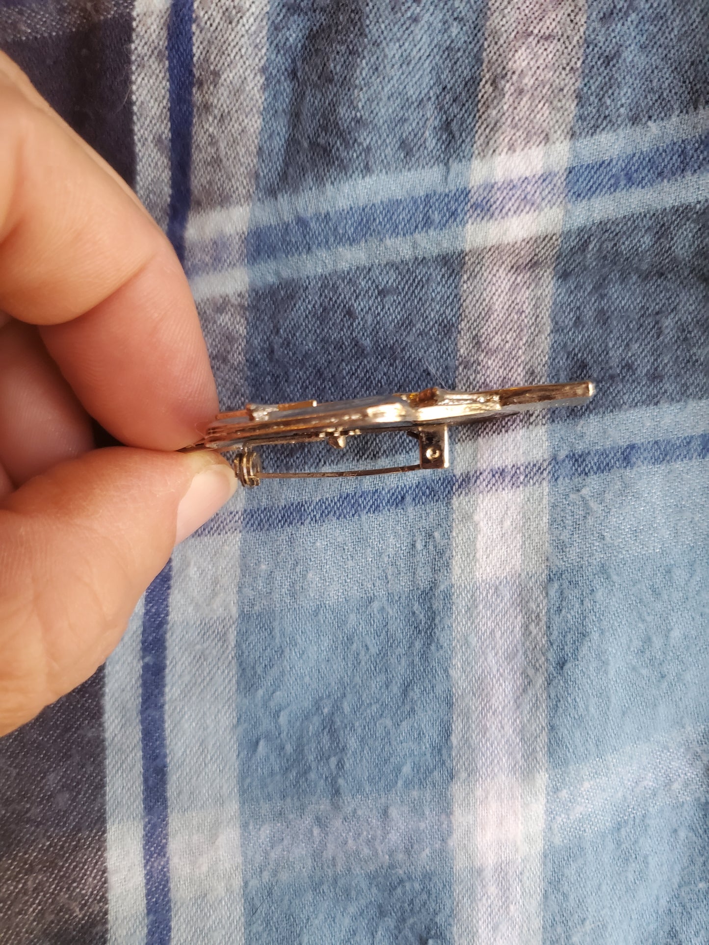 4 Cowboy button covers and cowboy pin