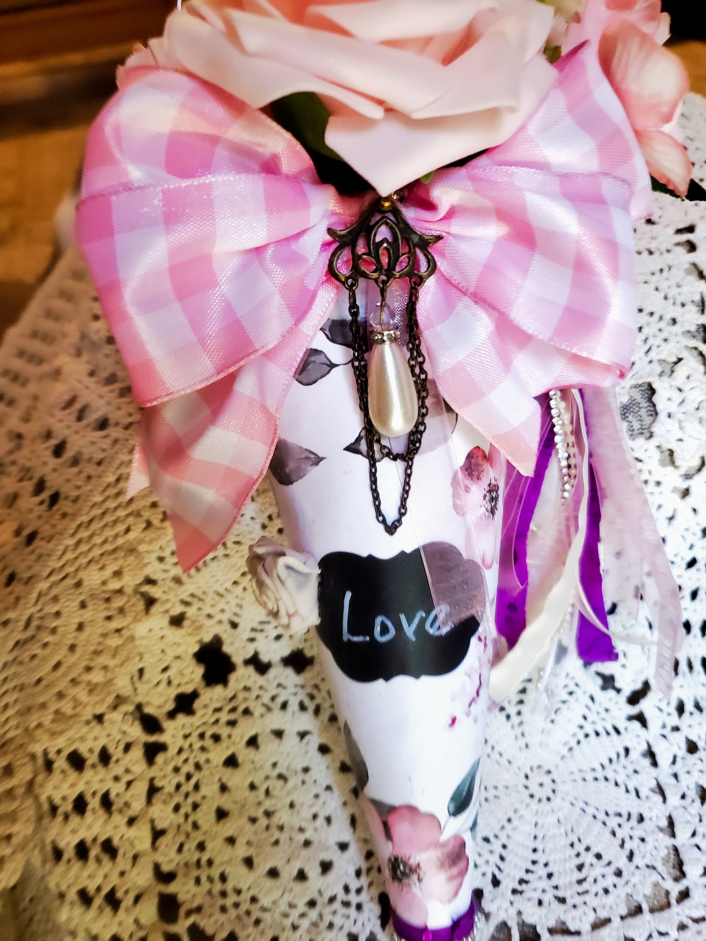 15" x 8" Pink and Purple LOVE flower pearl cone