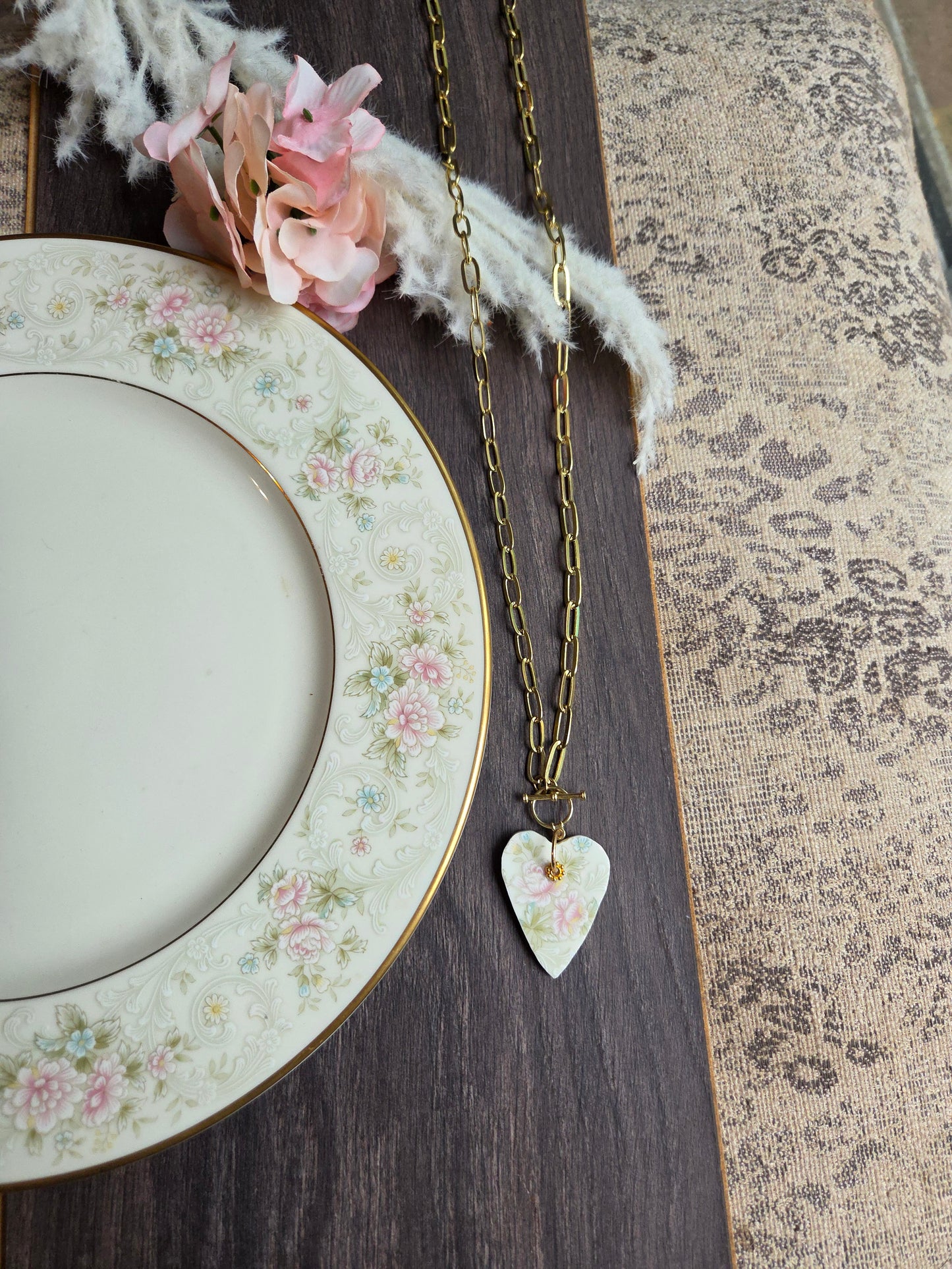 12" Gold paperclip chain Broken china plate Heart fashion necklace