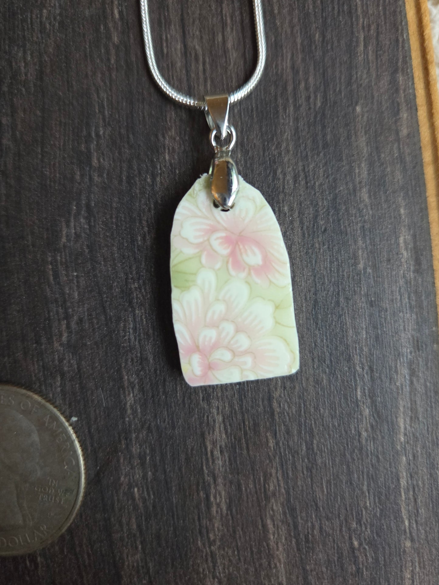 10" .925 sterling silver Snake chain Broken china plate Oval half pink flowers necklace