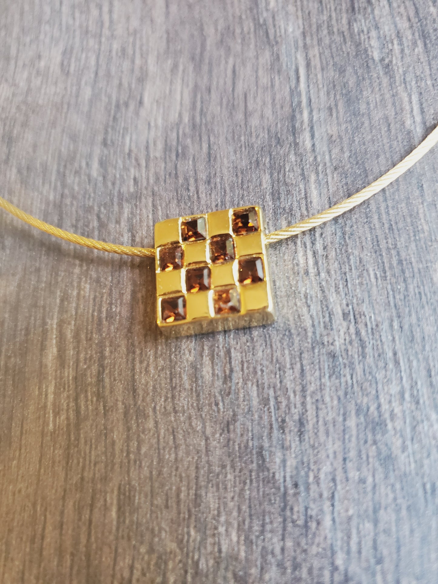 7.5" Monet Gold checkerboard and amber choker fashion necklace