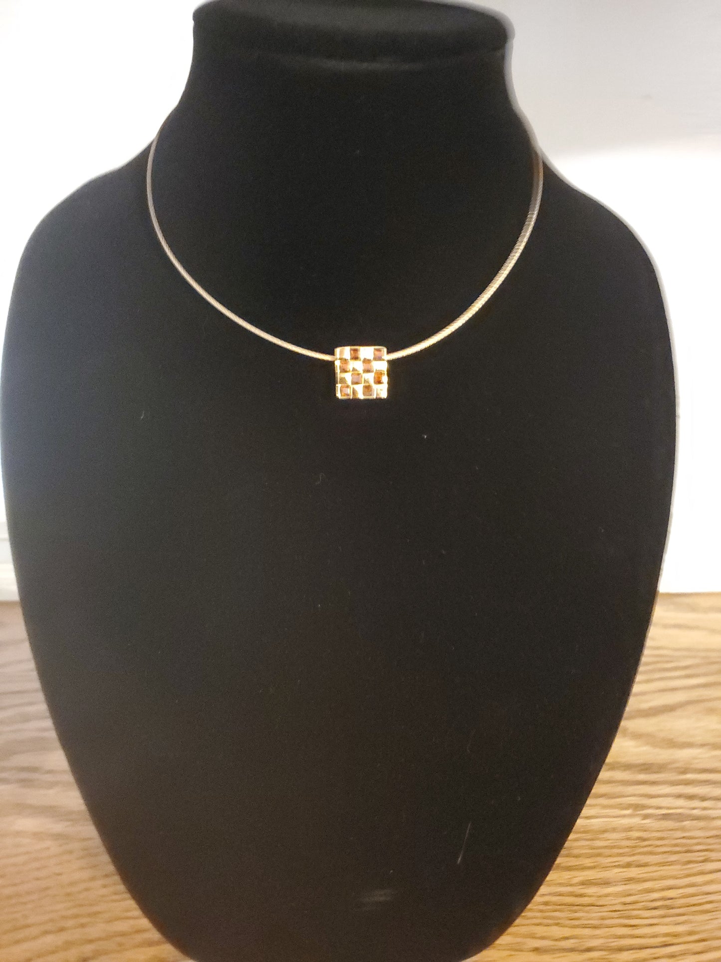 7.5" Monet Gold checkerboard and amber choker fashion necklace