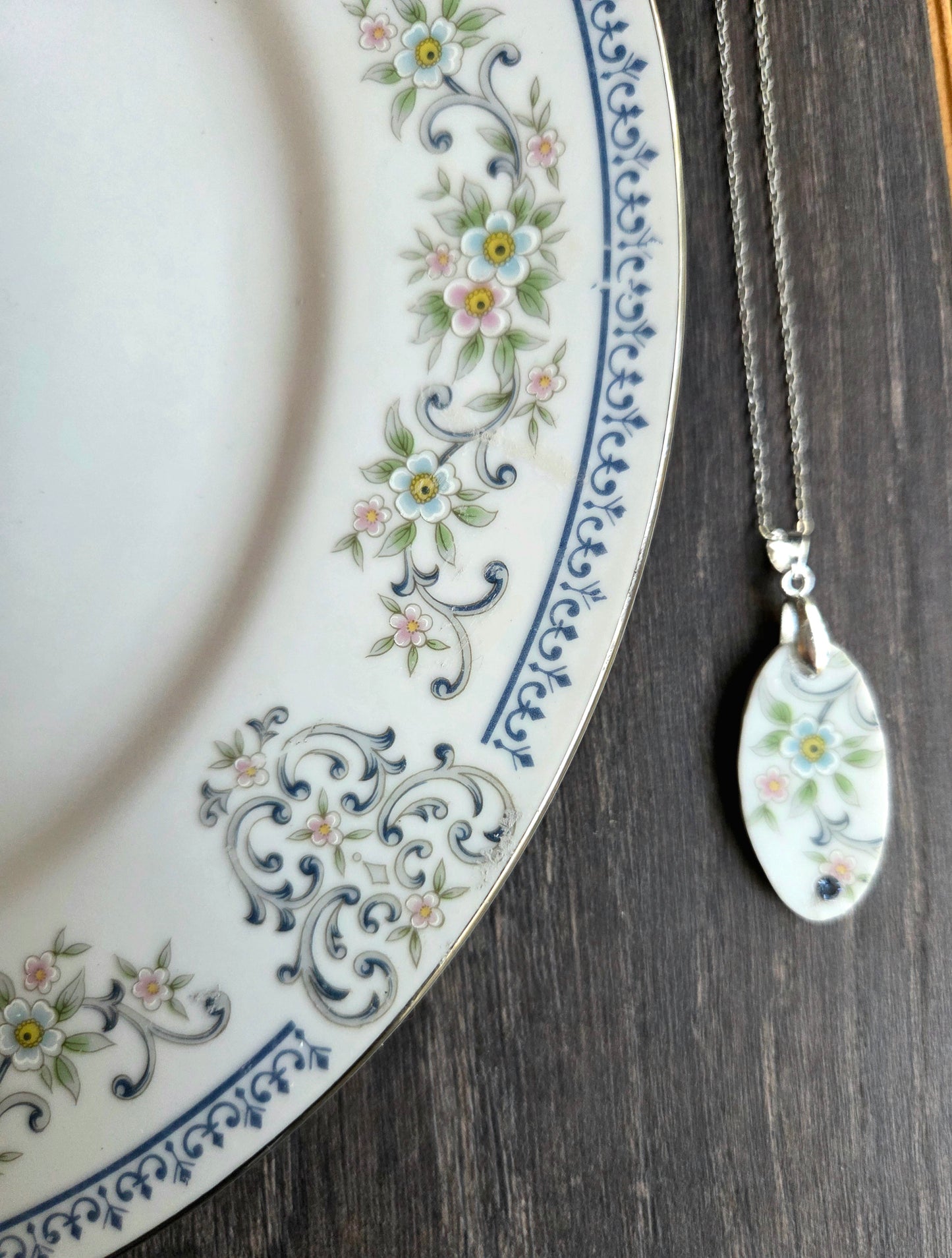 9" Oval Blue Broken china Flower necklace
