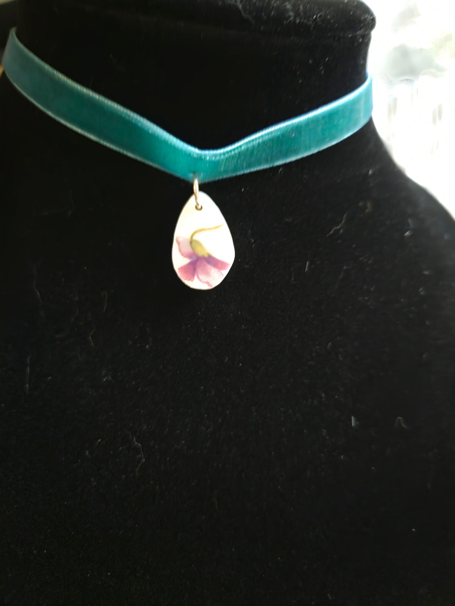 14" green velvet choker with purple flower broken china plate with teardrop shape